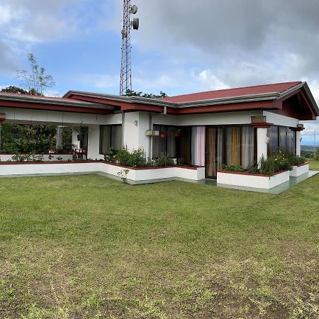 Las Pavitas Cottages Ла Фортуна Экстерьер фото