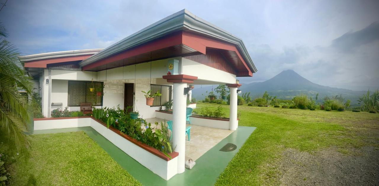 Las Pavitas Cottages Ла Фортуна Экстерьер фото
