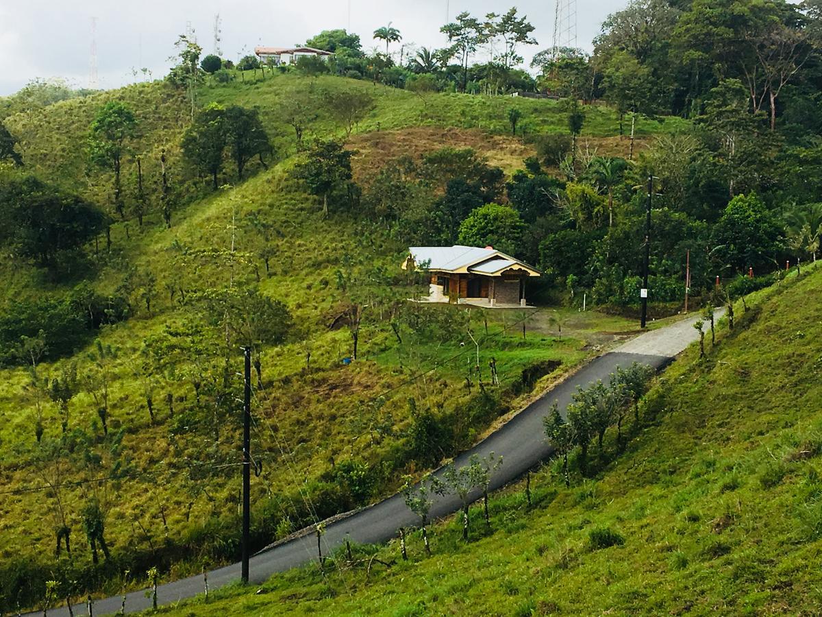 Las Pavitas Cottages Ла Фортуна Экстерьер фото