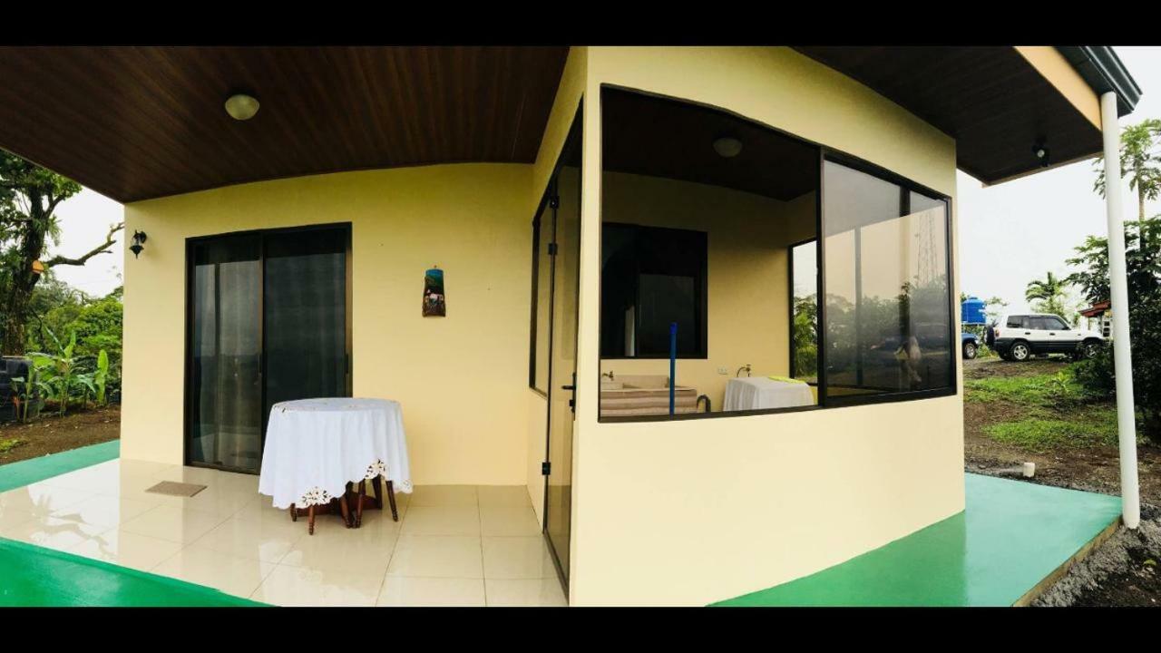 Las Pavitas Cottages Ла Фортуна Экстерьер фото