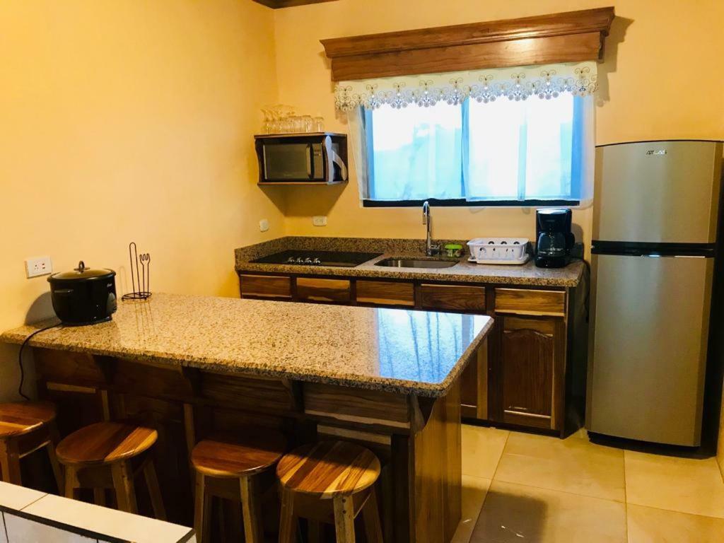 Las Pavitas Cottages Ла Фортуна Экстерьер фото